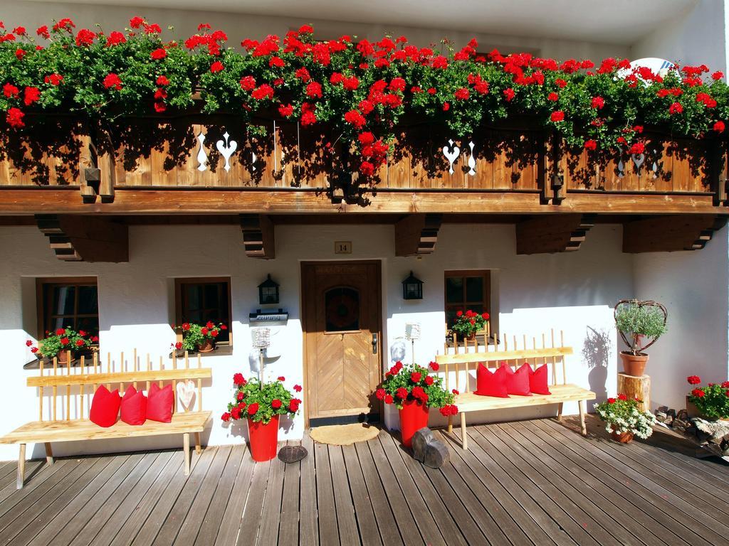 Alpenferienwohnung Strickner Нойштіфт-ім-Штубайталь Екстер'єр фото