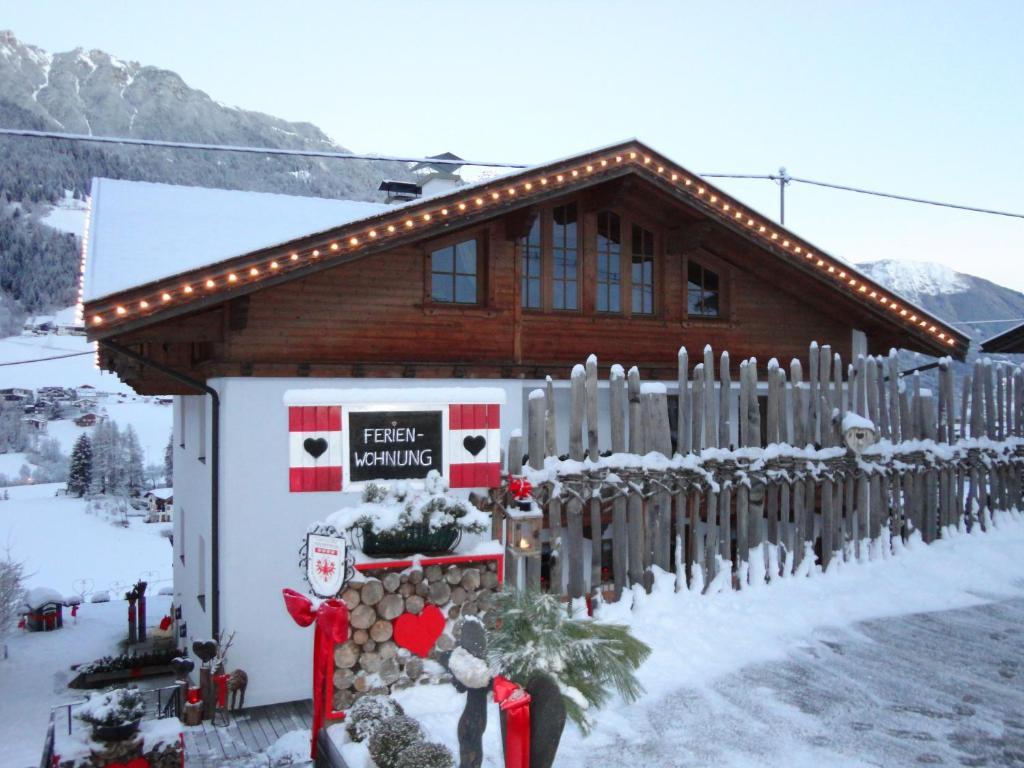 Alpenferienwohnung Strickner Нойштіфт-ім-Штубайталь Екстер'єр фото